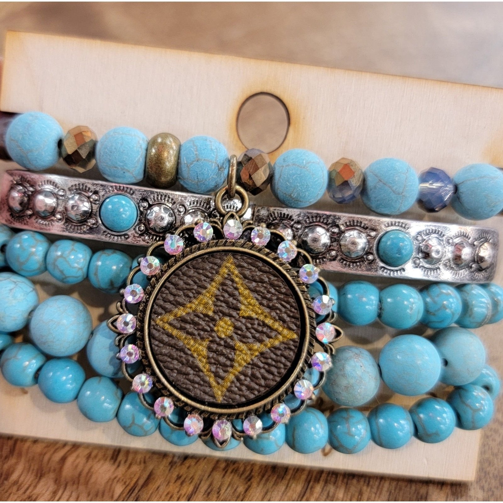 LV Bracelet set